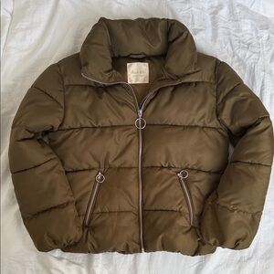 Altar’d State Olive Brown Cropped Puffer Jacket. XS